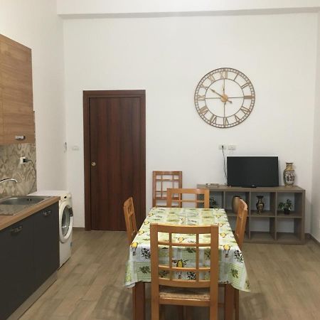 "Casa Sole" Appartement Catánia Buitenkant foto